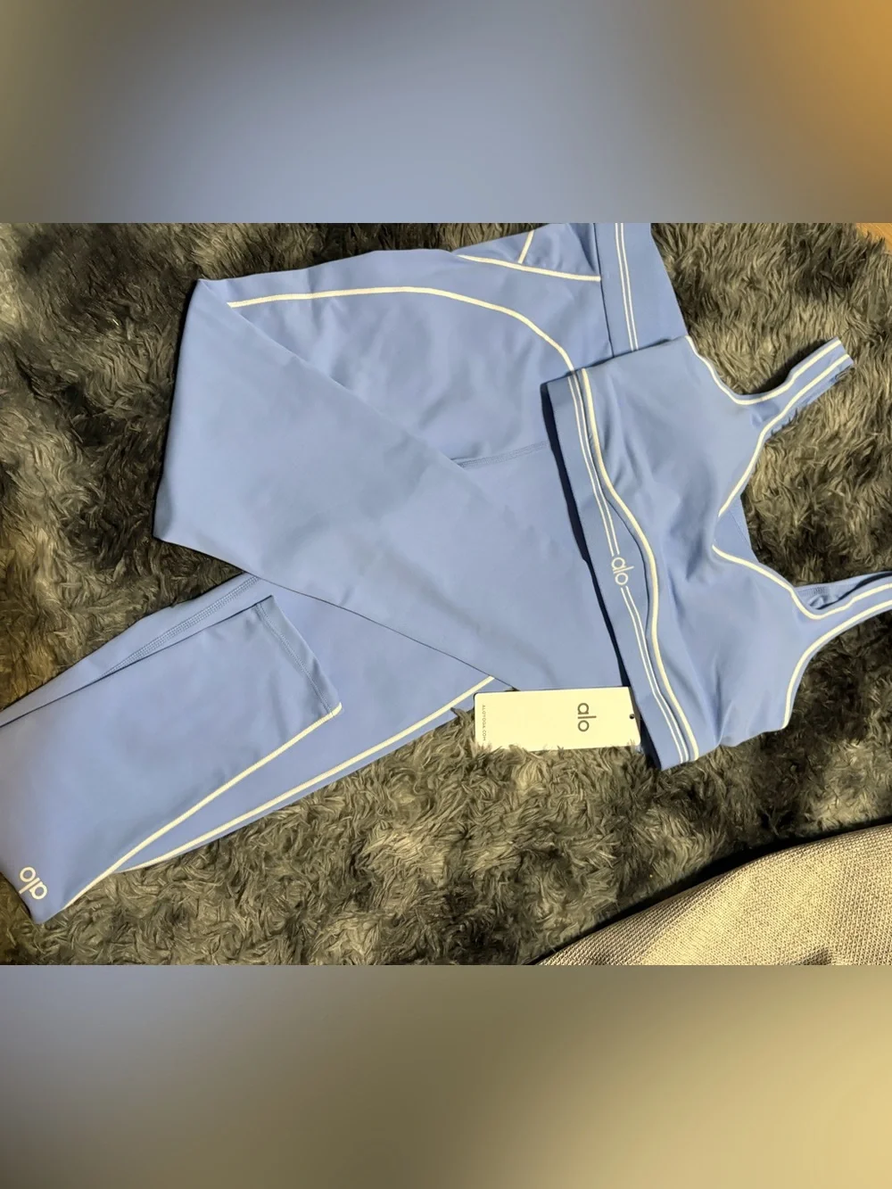ALO Yoga set  Sky Blue Top with White Piping
